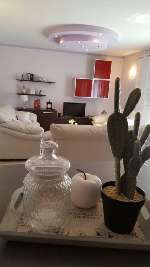 Apartman Luly Διαμέρισμα Kaštela Εξωτερικό φωτογραφία